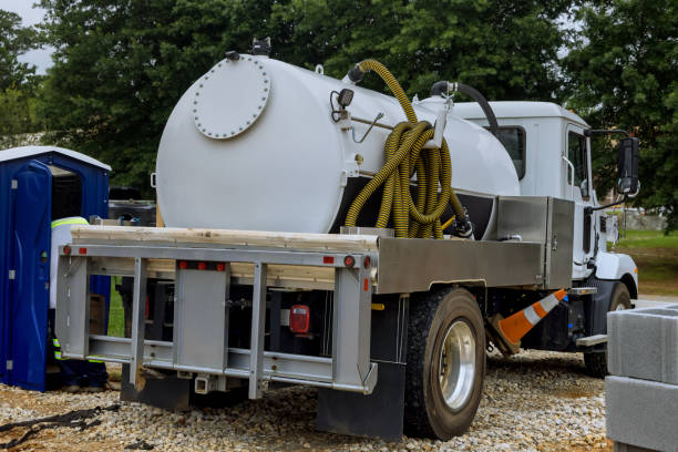 Best High-end porta potty rental  in Barry, IL